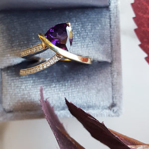 Assymetrical Arizona Amethyst Gold Ring