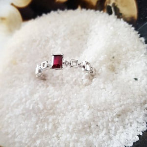 Step-Cut Simple Garnet Ring