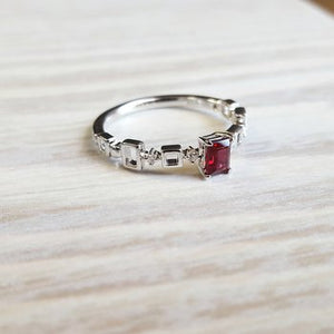 Step-Cut Simple Garnet Ring