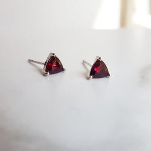Arizona Garnet Trillion Stud