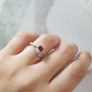Arizona Garnet Edge Ring
