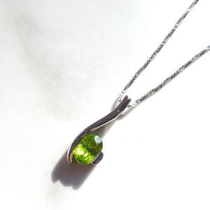 Curvy Peridot Pendant