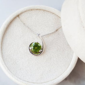 Arizona Peridot Shooting Star Pendant