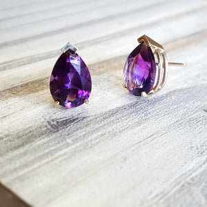 Essential Pear-Cut Studs