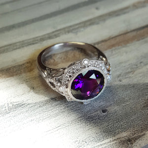 "Liza" 14K Gold Vintage Amethyst Ring