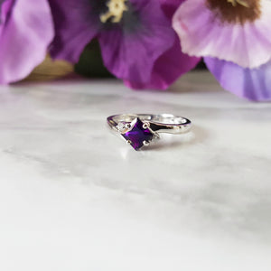 "Blakely" 14k White Gold Arizona Amethyst Ring