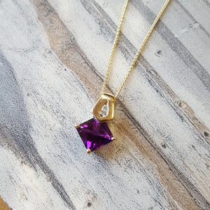 "Eliana" 14K Yellow Gold Arizona Amethyst Pendant
