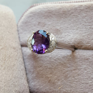 "Mona" 14k White Gold Arizona Amethyst Ring