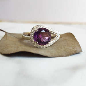 "Artemis" 14k White Gold Arizona Amethyst Ring