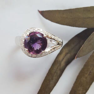 "Artemis" 14k White Gold Arizona Amethyst Ring